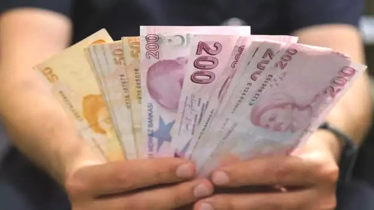 SSK ve Bağ-Kur emeklisine 60 bin TL piyangosu: En yüksek emekli promosyonu veren bankalar belli oldu - Sayfa 17