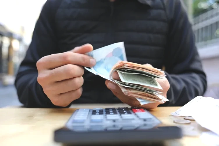 Ev, araba alacaklara yılın son fırsatı! Konut, taşıt ve ihtiyaç kredisi faizinde banka banka en düşük oran