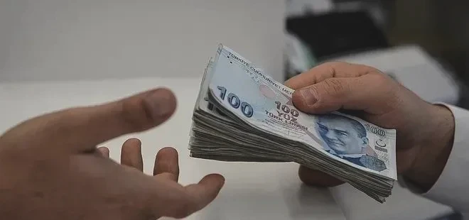 Araba alacaklar buraya! 300 bin TL kredinin aylık taksitleri ne kadar? Banka banka…