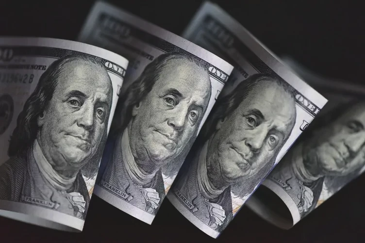 Kasalarında servet yatıyor! Dünyanın en zengin 10 ailesi belli oldu