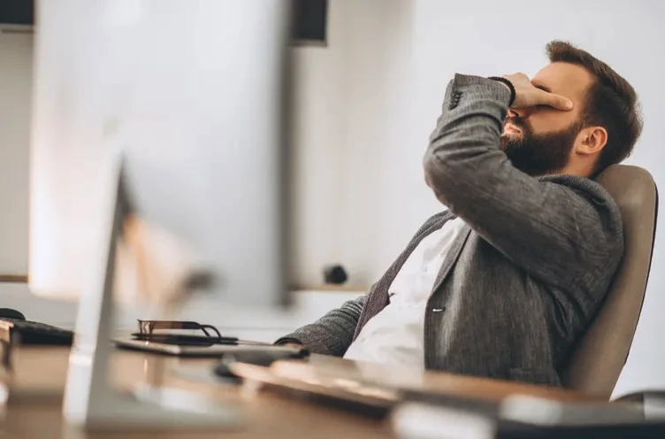 9-5 çalışanlar dikkat: Yavaş yavaş hasta ediyor! Sağlığınızı korumak için 4 alışkanlık