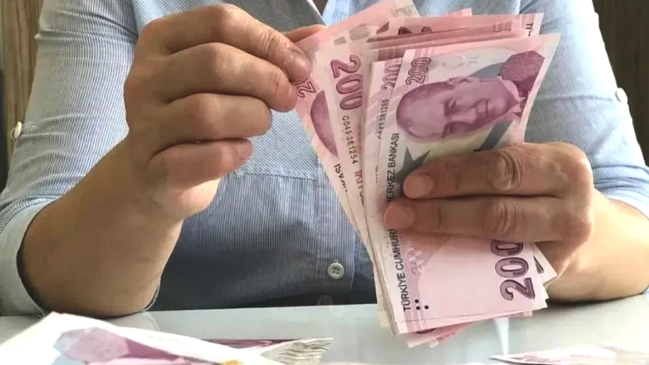 Emeklinin ocak zammı öncesinde bankalar kesenin ağzını açtı: Promosyon 60 bin TL’ye dayandı! - Sayfa 7