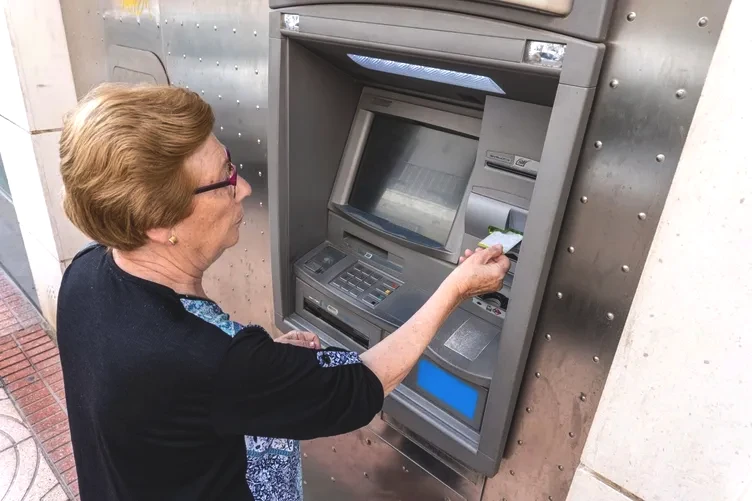 Emekli maaşı 16.881 TL’den 20 bin TL olana ek kazanç! İşte banka banka emekli promosyon listesi