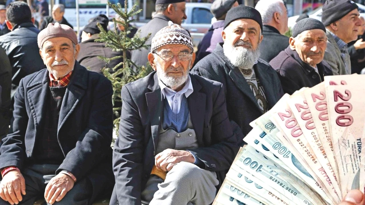 Emekliye 33 Bin Tl Verilecek! 3 Yıl Bekleme Sorunu Tarih Oldu