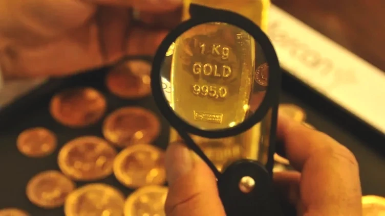 Altın ve gümüş kırılma çizgisinde! Gram altın 10.000 TL’yi görecek mi? İslam Memiş yeni trendi açıkladı