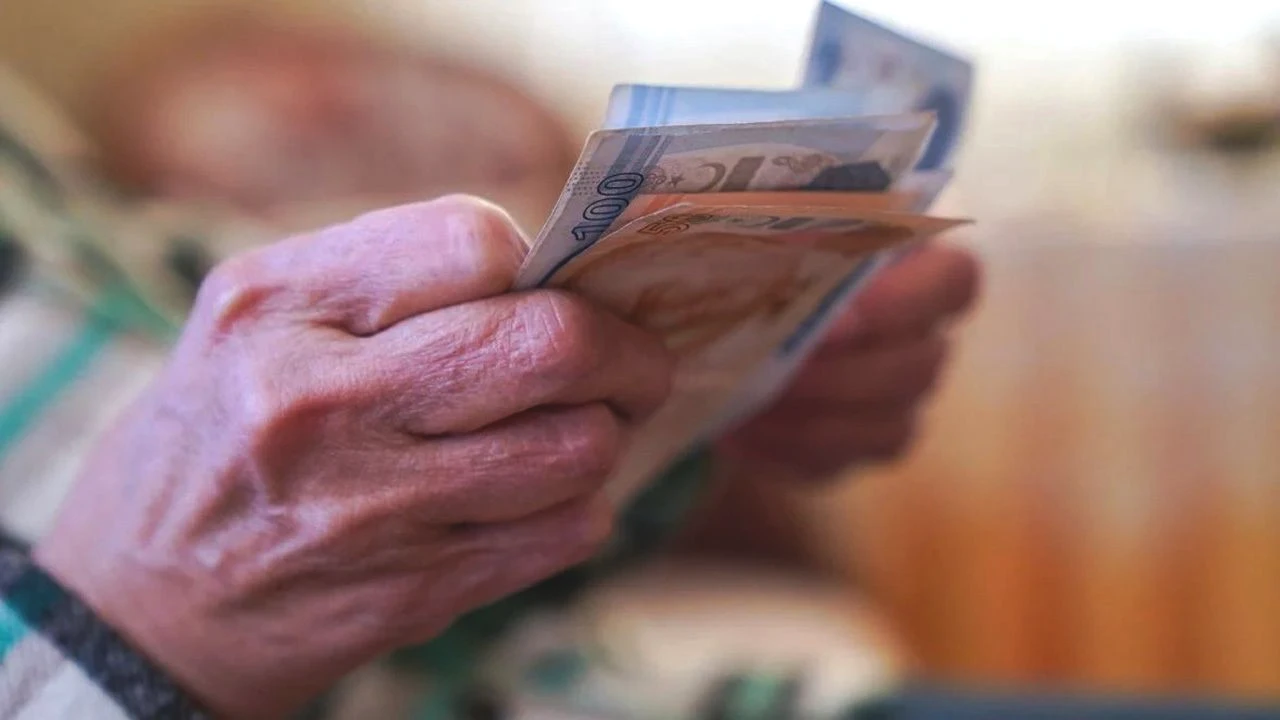 2026 emekli banka promosyonları yarışı kızıştı: Hangi banka ne kadar promosyon veriyor? İşte oranlar - Sayfa 5