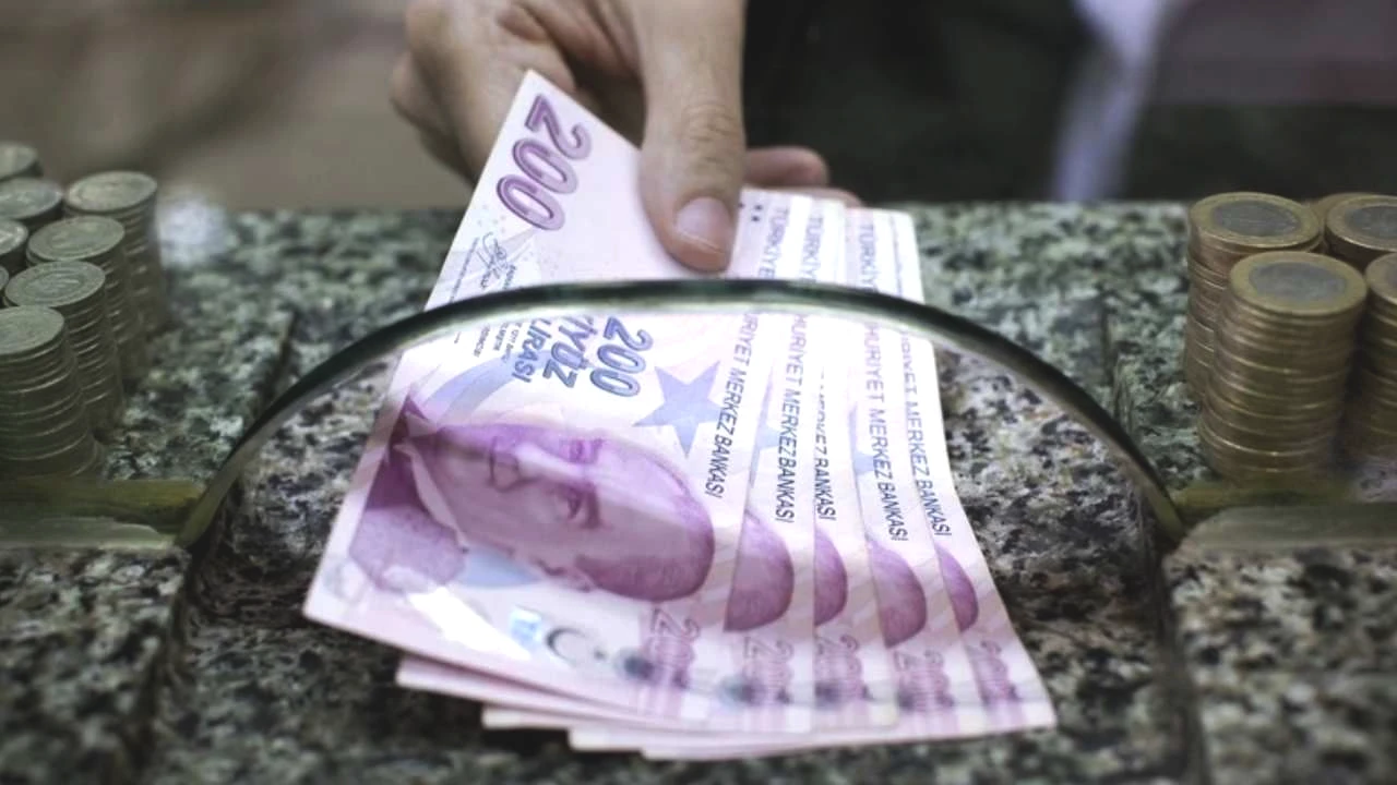 31.000 TL'ye kadar çıktı. Bu bankalar emeklilere kesenin ağzını açtı! İşte promosyonda son rakam - Sayfa 3