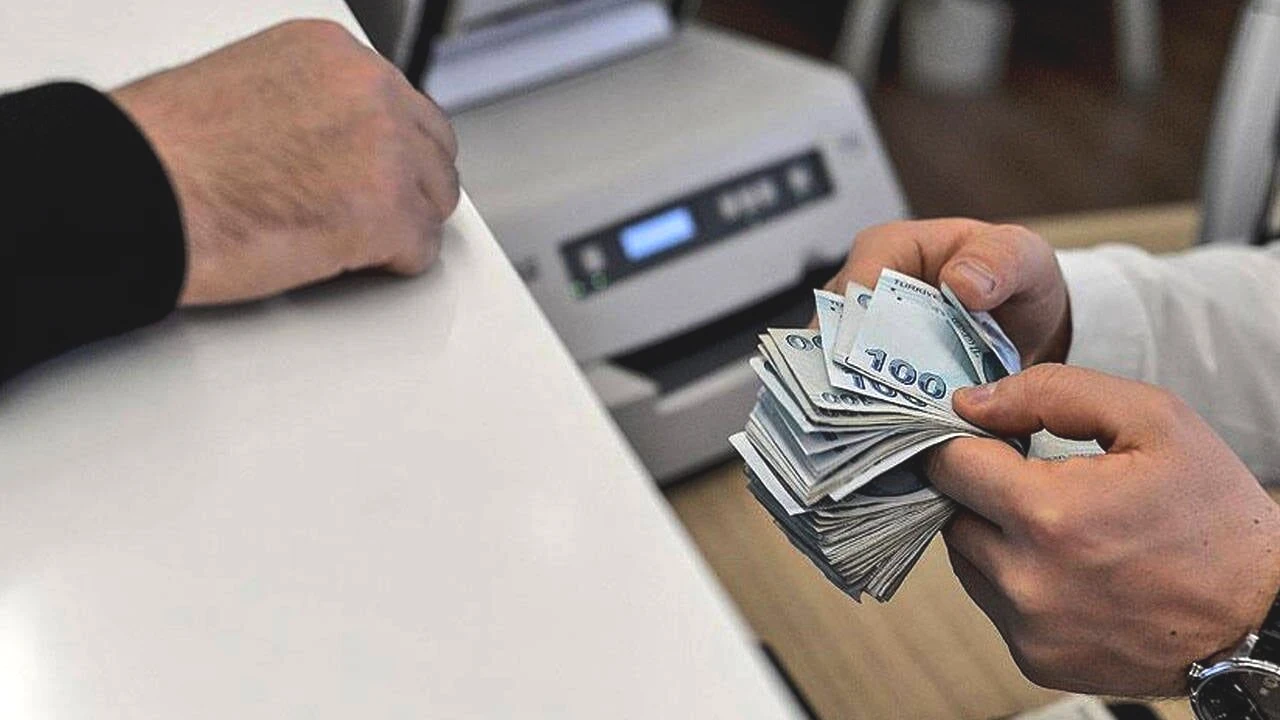 Yargitay In Tuketici Kredisi Karari Resmi Gazetede Bankalar Emekli Maasina Bloke Koyabilecek