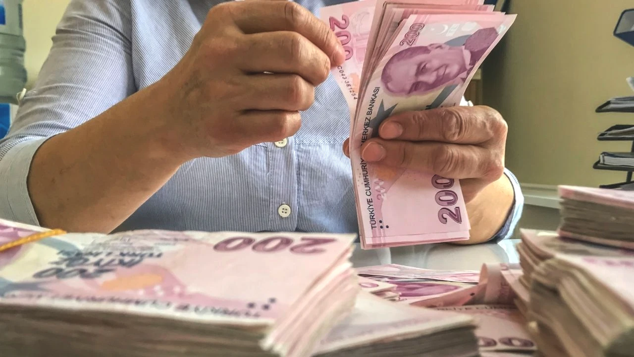 Kredi Borcu Olan Emeklilere Müjde Yeni Yapılandırma Düzenlemesi Geliyor (2)