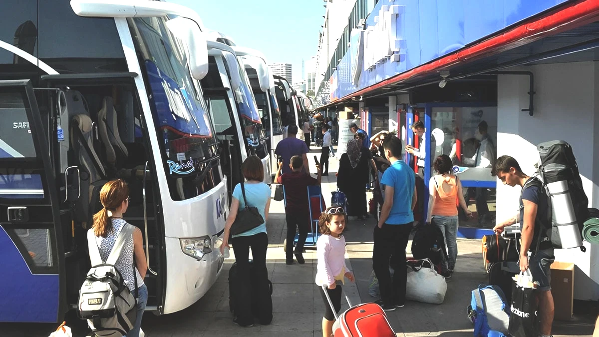 Şehirlerarası otobüsler artık o şehirlerde durmayacak! Yolcu alma-bırakma noktaları da kısıtlanıyor