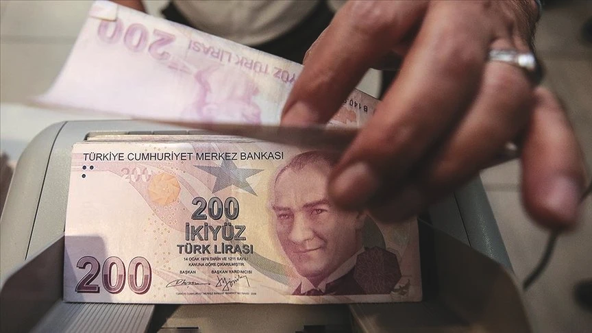 “Milyonların Umudu Devam Ediyor”
EYT sonrası kapsam dışında kalan milyonlarca çalışan için kademeli emeklilik, en önemli beklentilerden biri haline geldi.