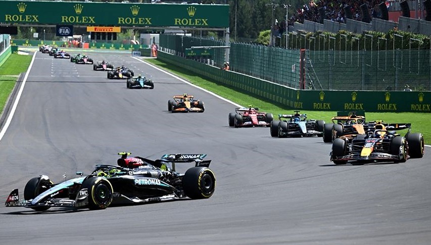 Formula 1 Singapur Grand Prix'i Ne Zaman Başlıyor? Saat ve Kanal Bilgisi!